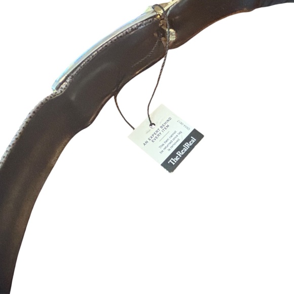 Judith Leiber Gray Textured Leather Belt with Gold Buckle - Picture 3 of 4